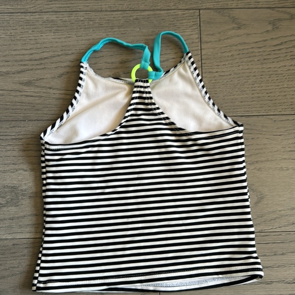 George 2-piece girls bathing suit in M (7-8) - Picture 6 of 7